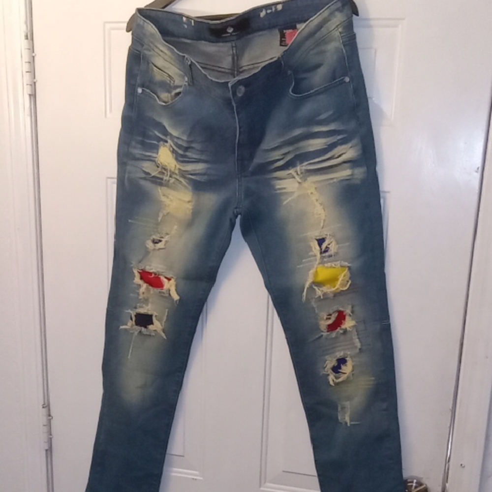 Mens | FOCUS JEANS | Distressed Blue Jeans w Colorful Patches 38/32